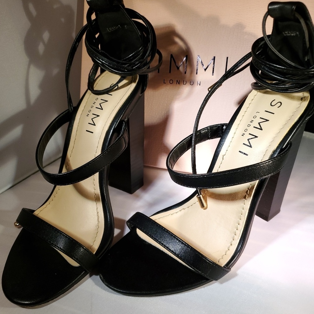 Black Strappy Heel